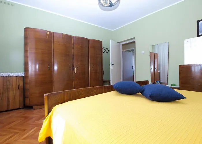 Apartment Leni *