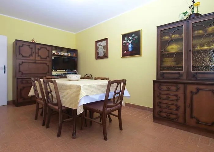 Apartment Leni Pula