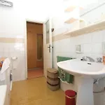 Leni Apartament *