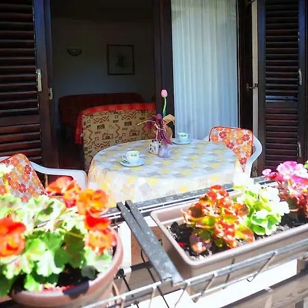 Leni Apartment *